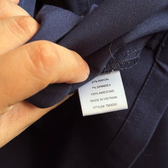 Men’s Figs Scrub Set - Picture 4 of 5